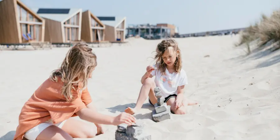 22 04zeelandbreezandcabin 4610