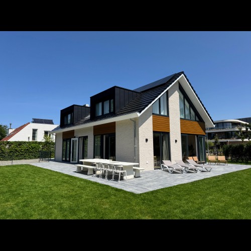 001 - HR002 voorkant buiten.jpg